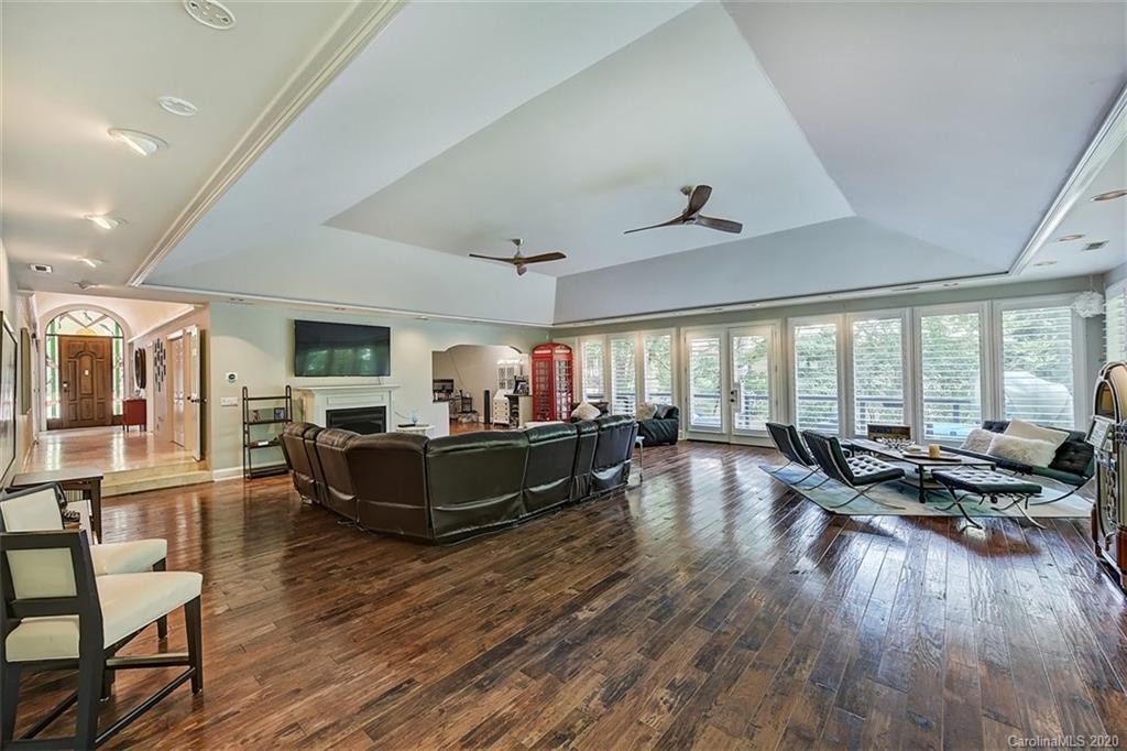 10 Sunrise Point Road Lake Wylie, SC 29710 - Photo 17 of 44 Gallery Image 17