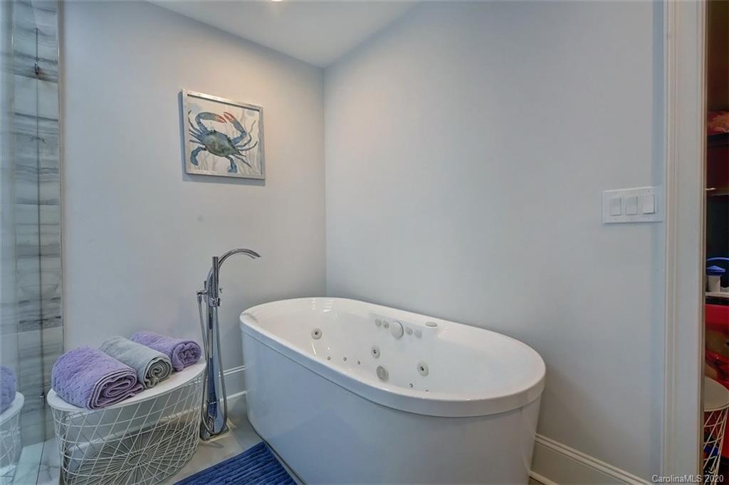 10 Sunrise Point Road Lake Wylie, SC 29710 - Photo 29 of 44 Gallery Image 29