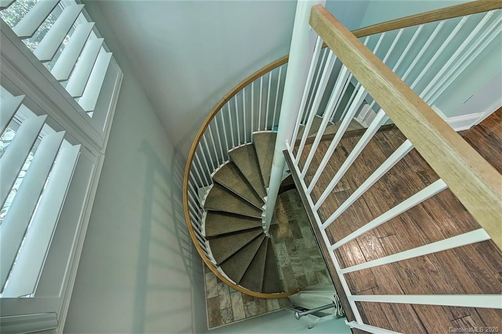 10 Sunrise Point Road Lake Wylie, SC 29710 - Photo 31 of 44 Gallery Image 31