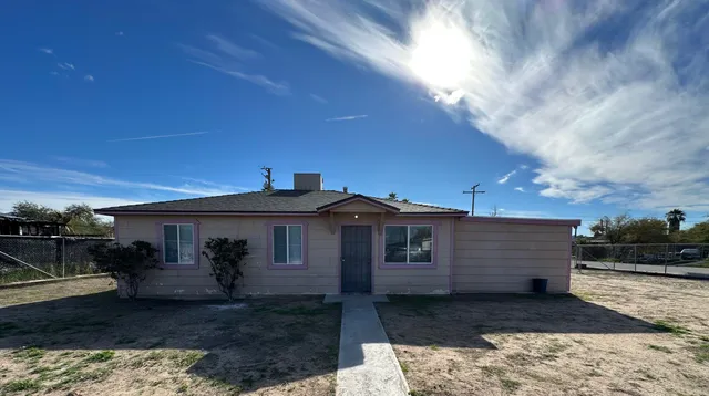 $159,999 | 17595 Blythe Way, Blythe, CA 92225