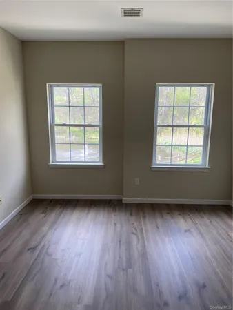 $2,000 | 401 Bluestone Court, Unit 202, Maybrook, NY 12543