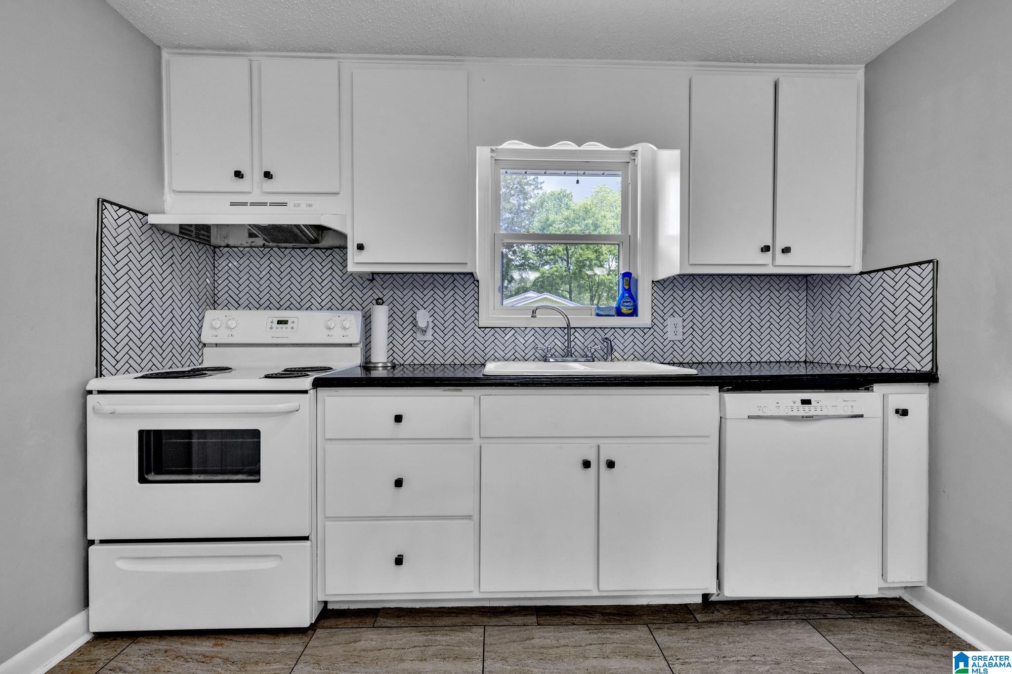 1001 Bivens Chapel Road Birmingham, AL 35214 - Photo 10 of 24