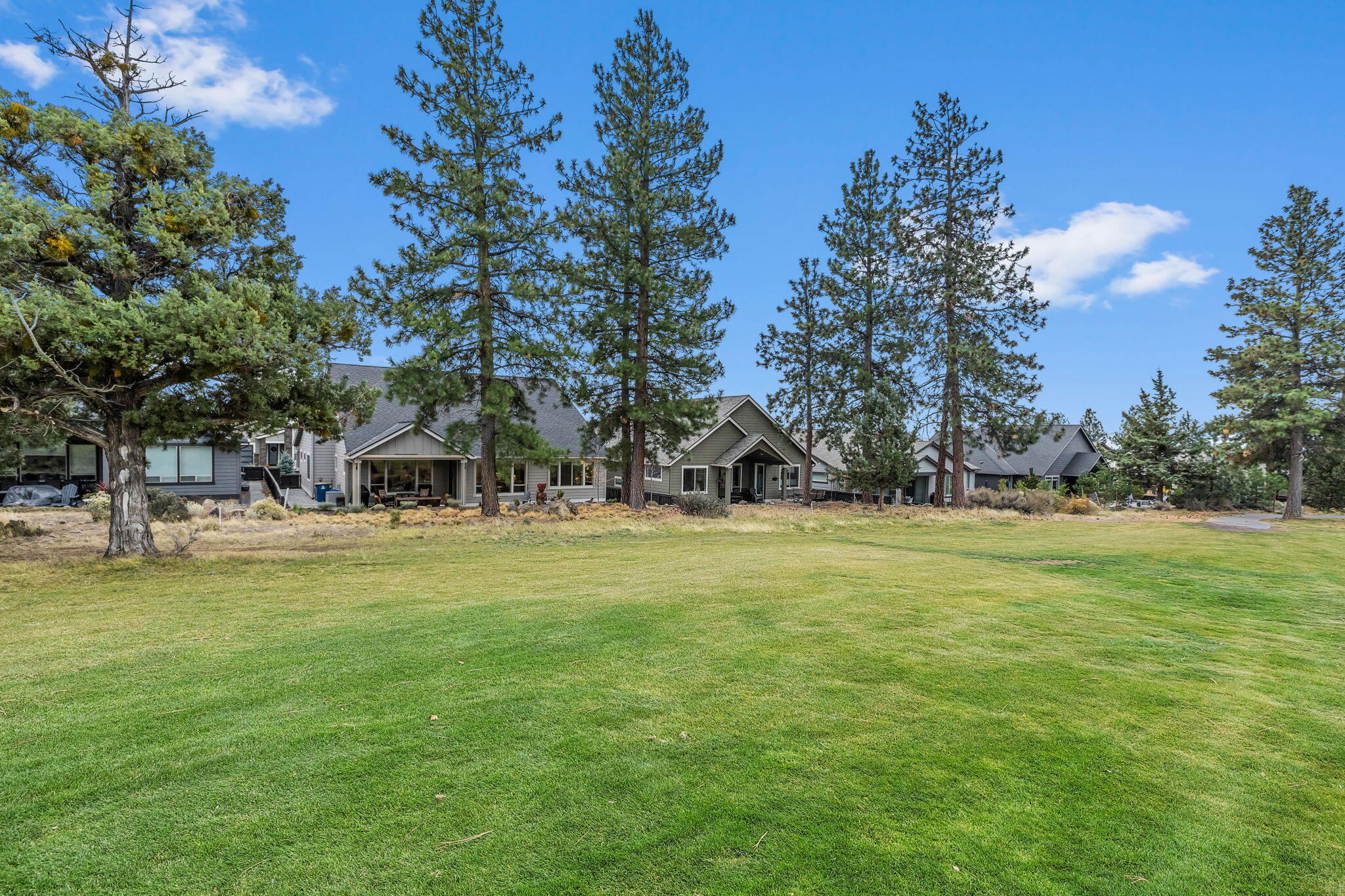 3043 Northwest Hidden Rdg Drive Bend, OR 97703 - Photo 54 of 56
