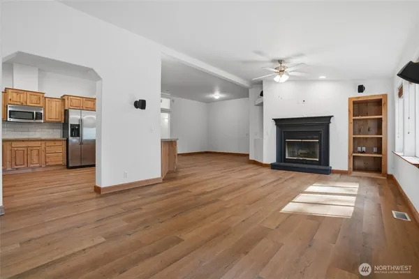 $549,995 | 16618 40th St Court Northwest, Lakebay, WA 98349