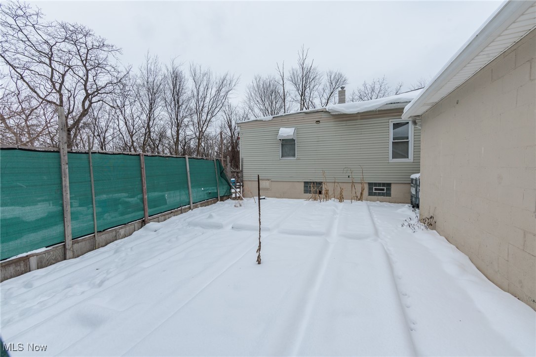 5062 Lee Road Maple Heights, OH 44137 - Photo 41 of 50 View of yard covered in snow