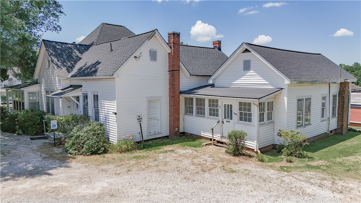 206 West North 1st Street Seneca, SC 29678 - Photo 4 of 38