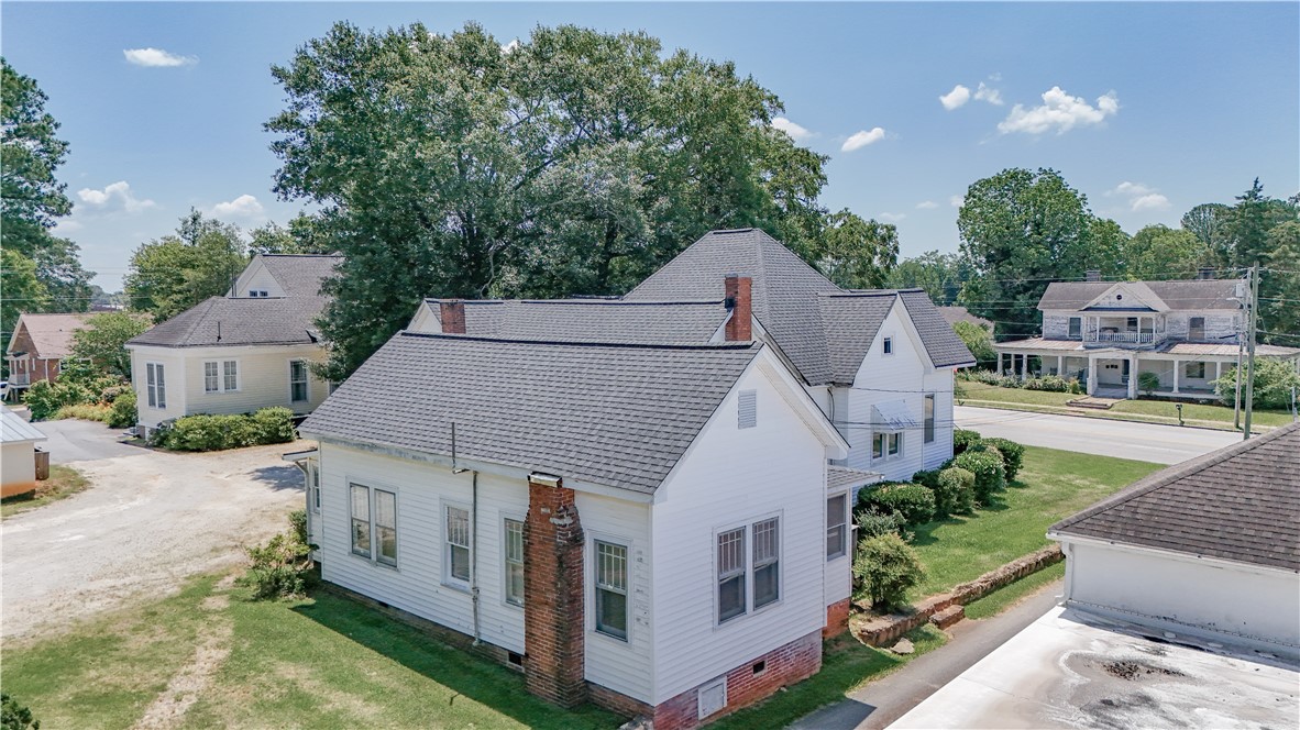 206 West North 1st Street Seneca, SC 29678 - Photo 5 of 38