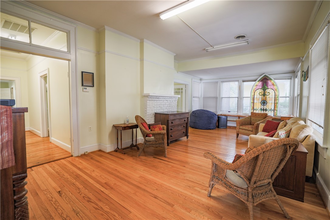 206 West North 1st Street Seneca, SC 29678 - Photo 7 of 38