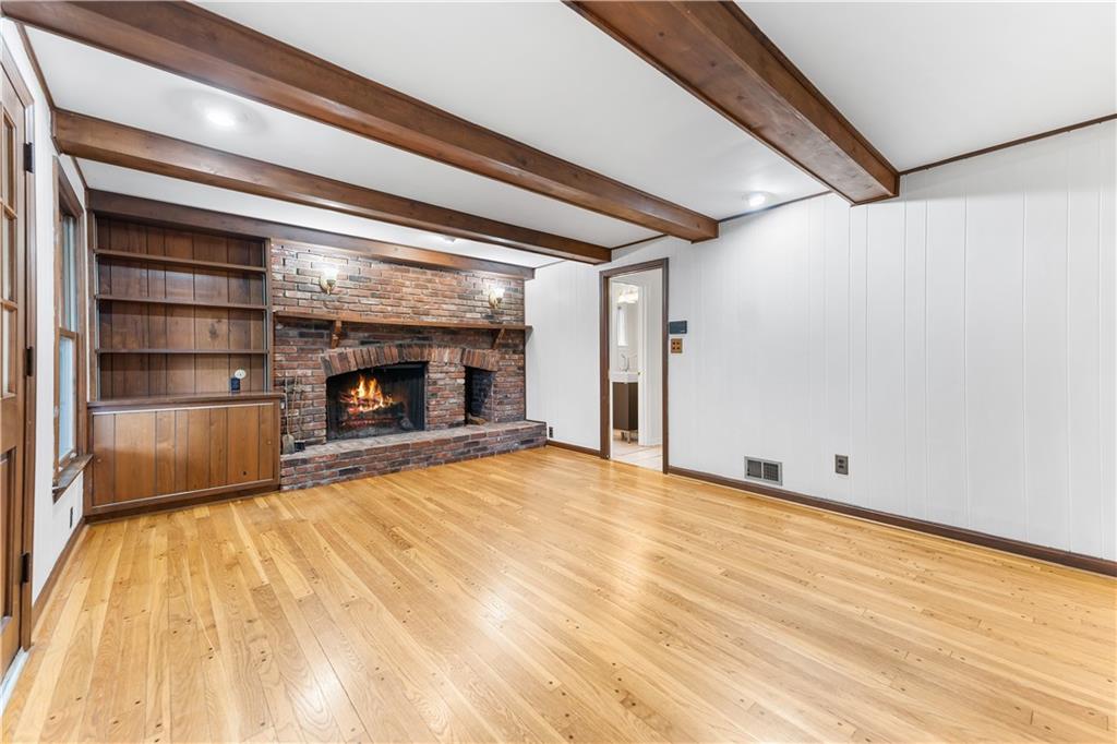 2 Carleton Drive Pittsburgh, PA 15243 - Photo 14 of 35 a view of empty room with wooden floor