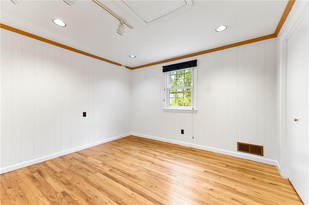 2 Carleton Drive Pittsburgh, PA 15243 - Photo 27 of 35 a view of empty room