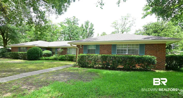$579,000 | 69 Paddock Drive, Fairhope, AL 36532