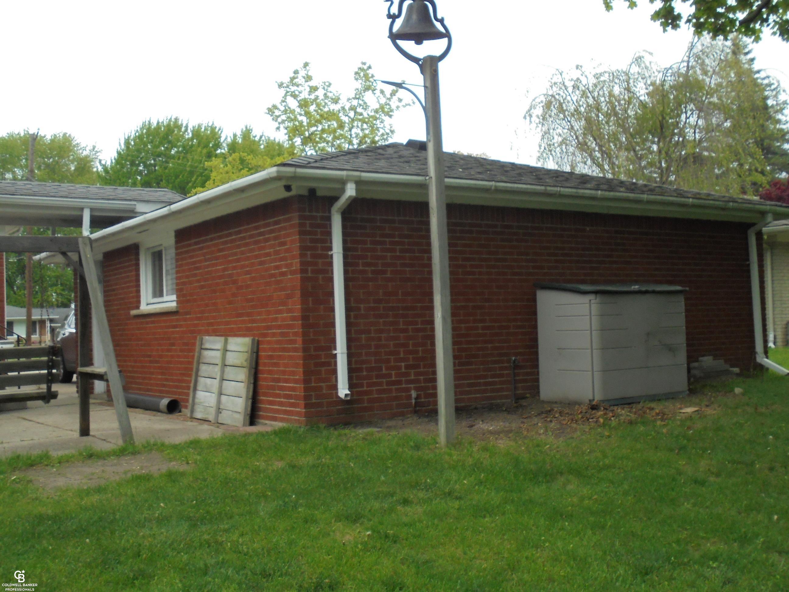 18138 22 Mile Road Macomb, MI 48044 - Photo 3 of 41