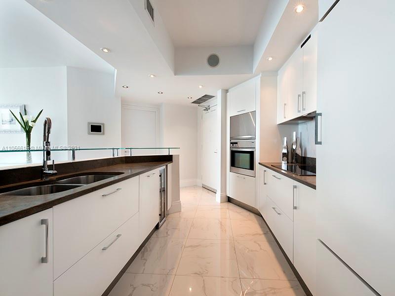 450 Alton Road, Unit 3306 Miami Beach, FL 33139 - Photo 18 of 24
