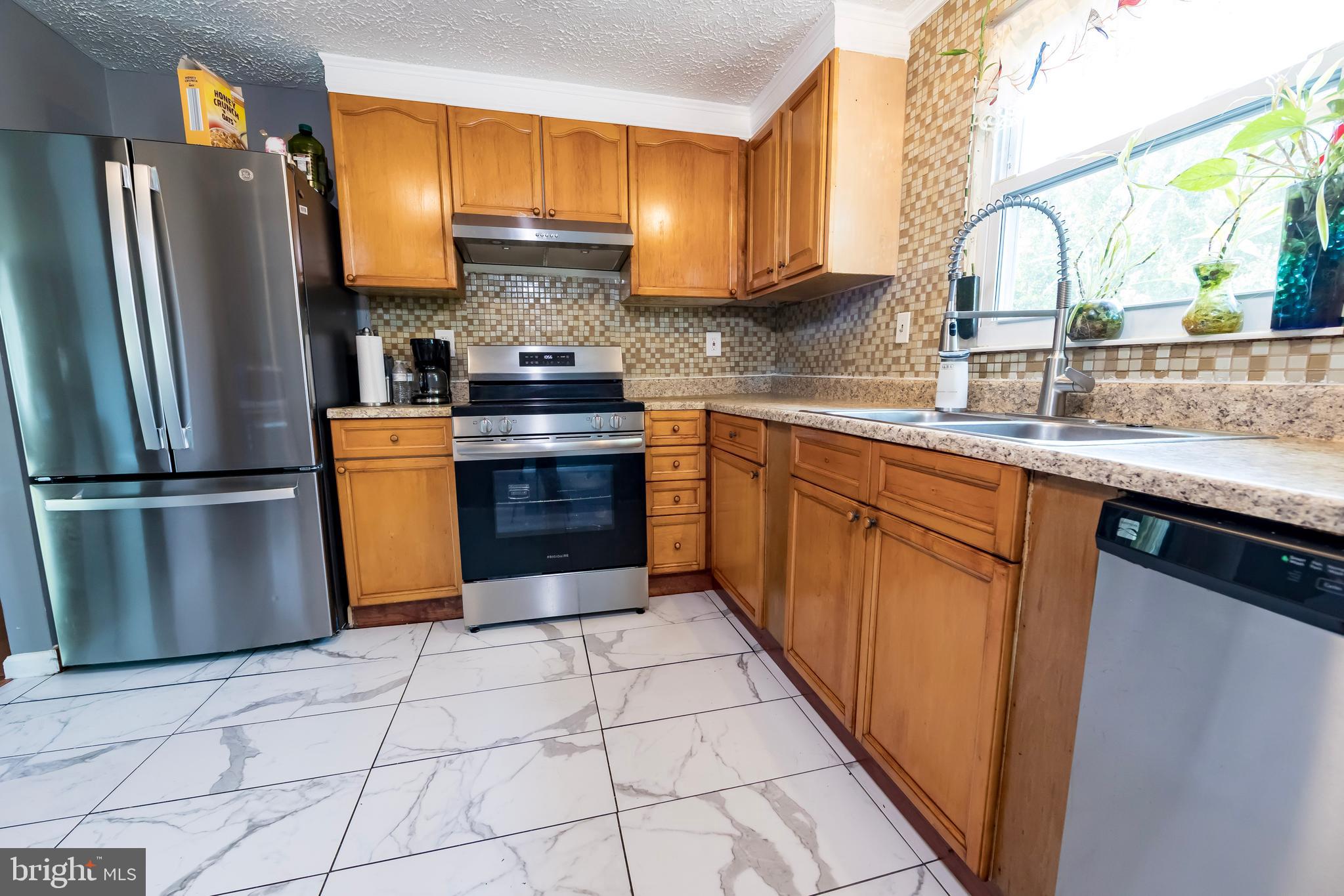 550 Logan Street Frederick, MD 21701 - Photo 2 of 31