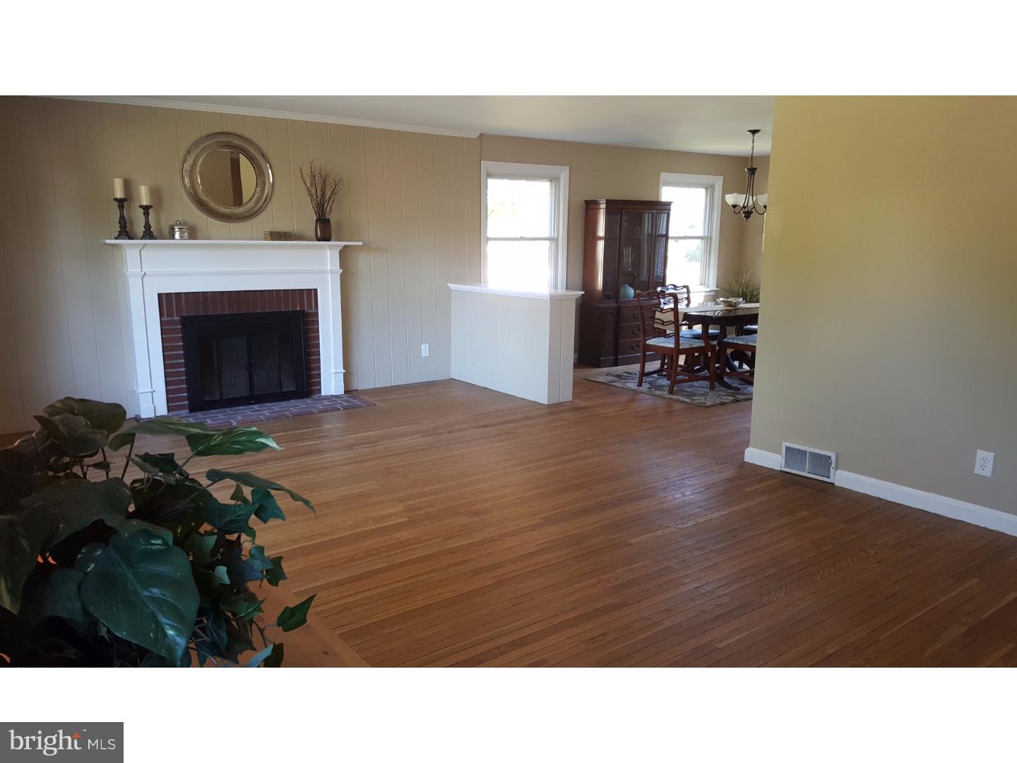 71 Briarwood Road Springfield, PA 19064 - Photo 3 of 14