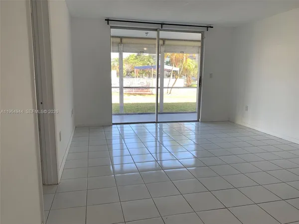 $1,650 | 2859 Leonard Drive, Unit G109, Aventura, FL 33160