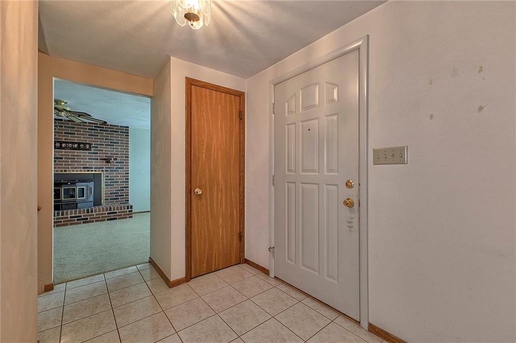 21 Rizzi Drive Irwin, PA 15642 - Photo 5 of 34 Gallery Image 5