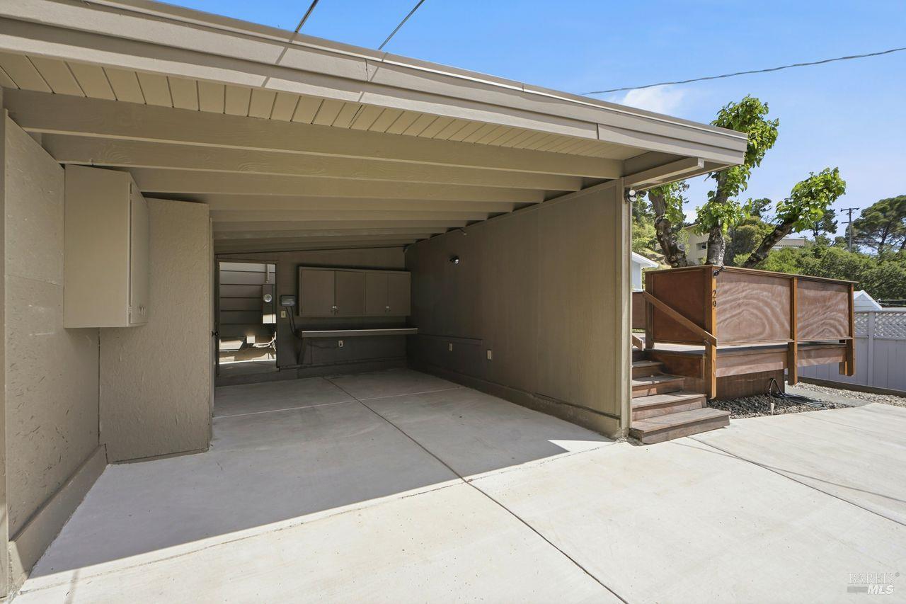 29 Windsor Avenue San Rafael, CA 94901 - Photo 4 of 51