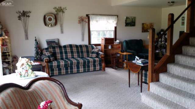 13933 Sharon Road Chesaning, MI 48616 - Photo 10 of 25 21177596-9.JPG