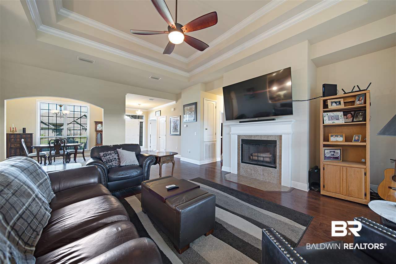 1042 Tampa Avenue Foley, AL 36535 - Photo 8 of 37