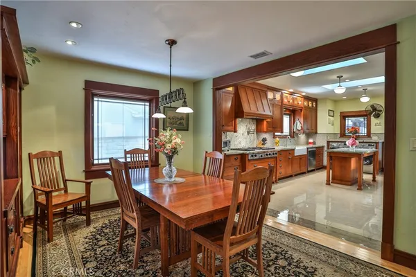 $1,275,000 | 427 Oakdale Drive, Claremont, CA 91711