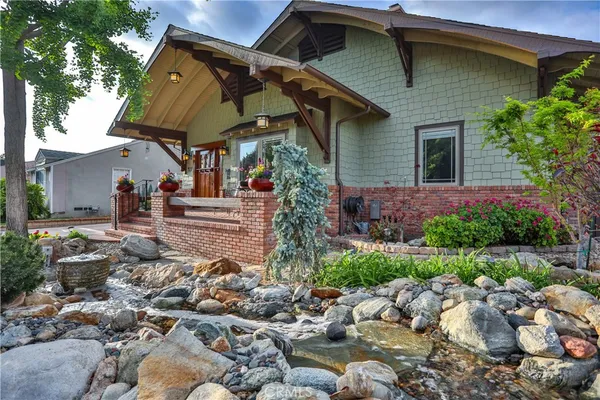 $1,275,000 | 427 Oakdale Drive, Claremont, CA 91711