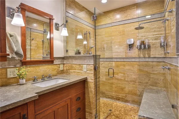 $1,275,000 | 427 Oakdale Drive, Claremont, CA 91711