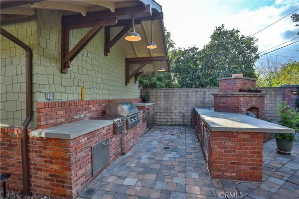 $1,275,000 | 427 Oakdale Drive, Claremont, CA 91711