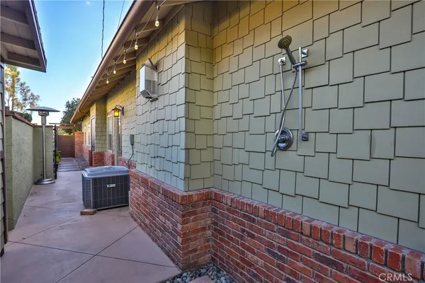 $1,275,000 | 427 Oakdale Drive, Claremont, CA 91711