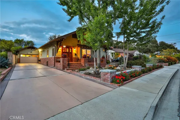 $1,275,000 | 427 Oakdale Drive, Claremont, CA 91711