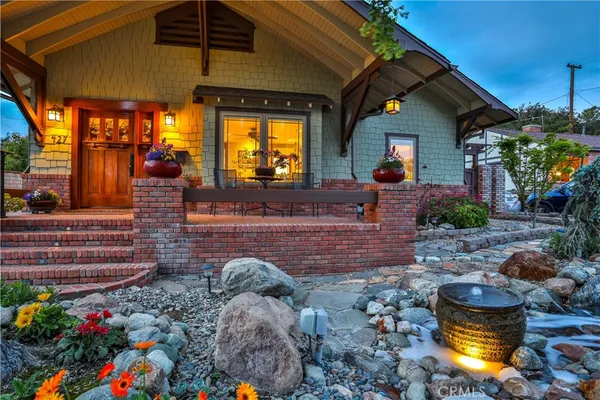 $1,275,000 | 427 Oakdale Drive, Claremont, CA 91711