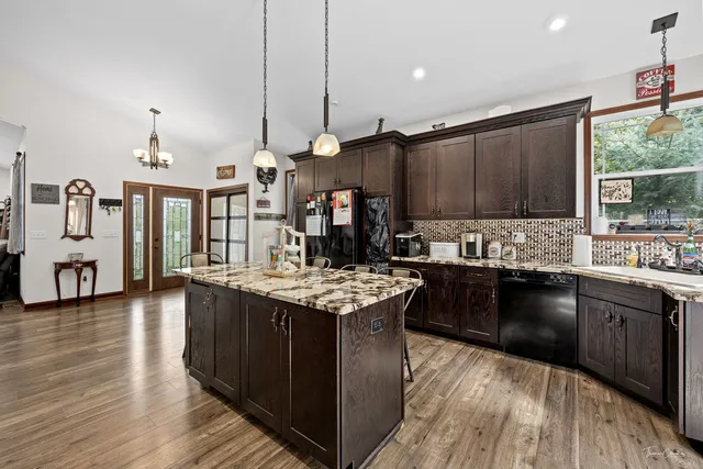 $400,000 | 5765 Muskie Trail, Morris, IL 60450