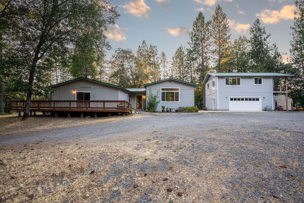 2408 Stringer Gap Road Grants Pass, OR 97527 - Photo 21 of 40 23