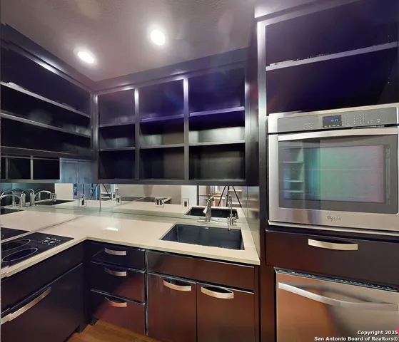 $939,000 | 521 Guadalupe Street, Unit 1101, Kerrville, TX 78028