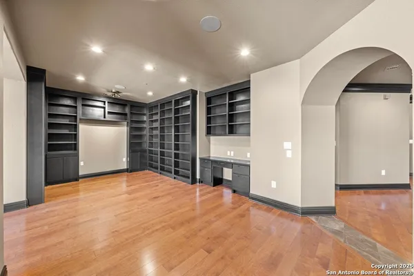 $899,000 | 521 Guadalupe Street, Unit 1101, Kerrville, TX 78028