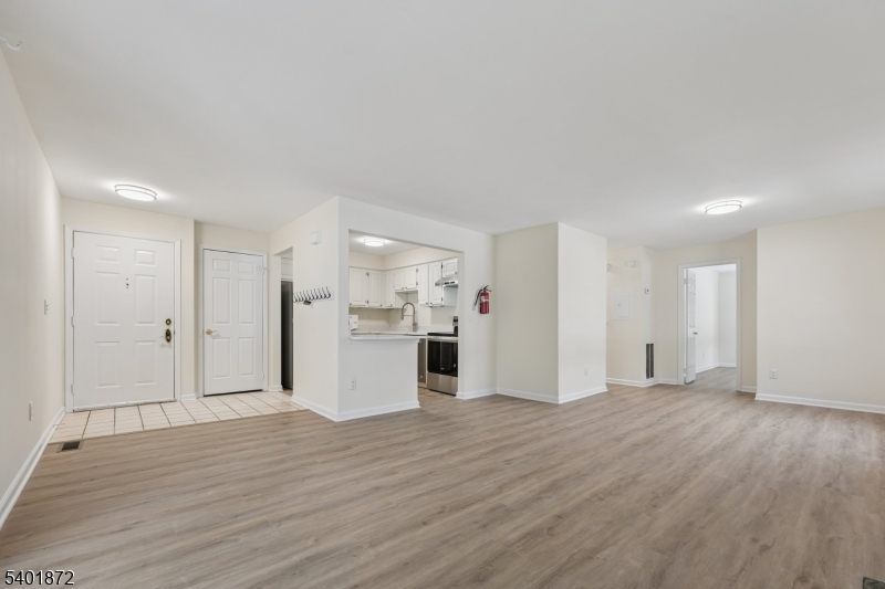 195 Alexandria Way Bernards, NJ 07920 - Photo 4 of 21