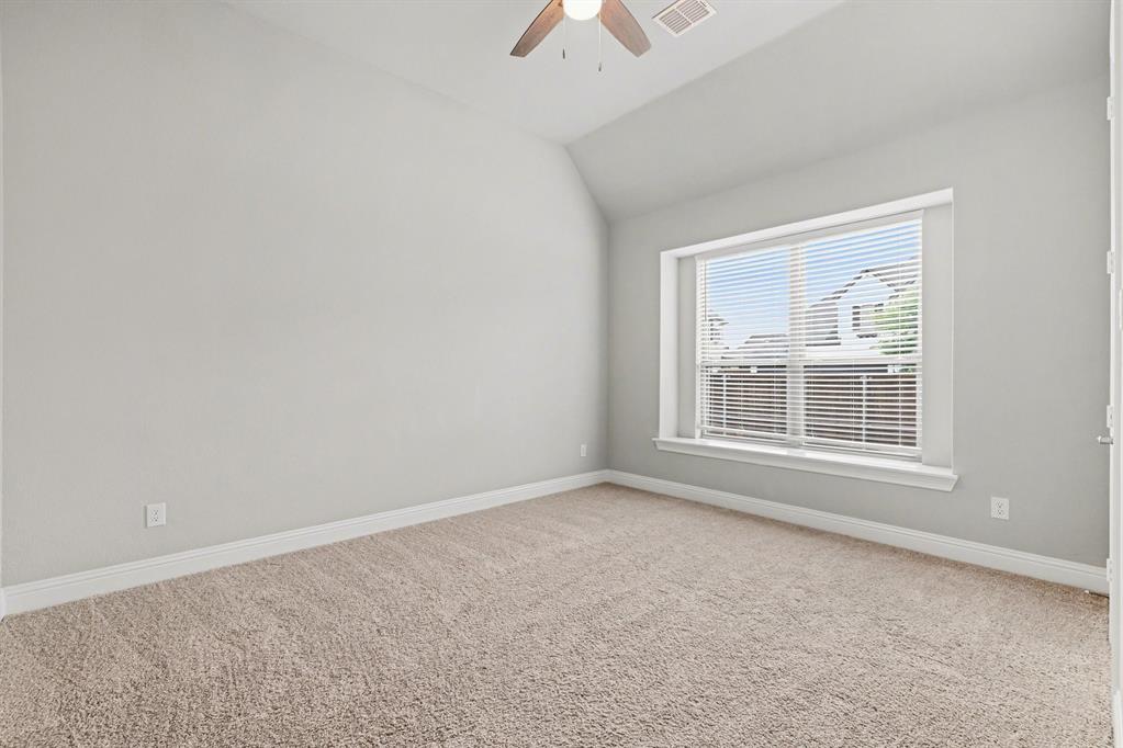 3508 Ruffian Court Celina, TX 75009 - Photo 14 of 33