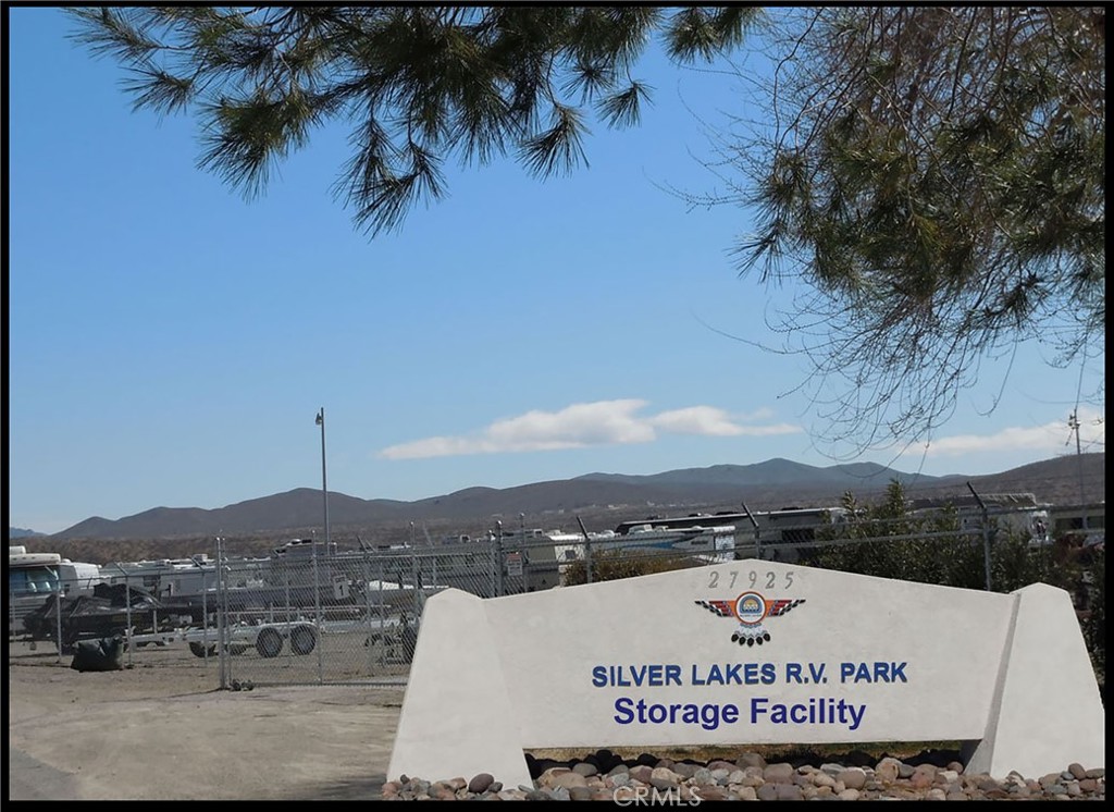 26701 Bluewater Road Helendale, CA 92342 - Photo 15 of 22 a view of a city