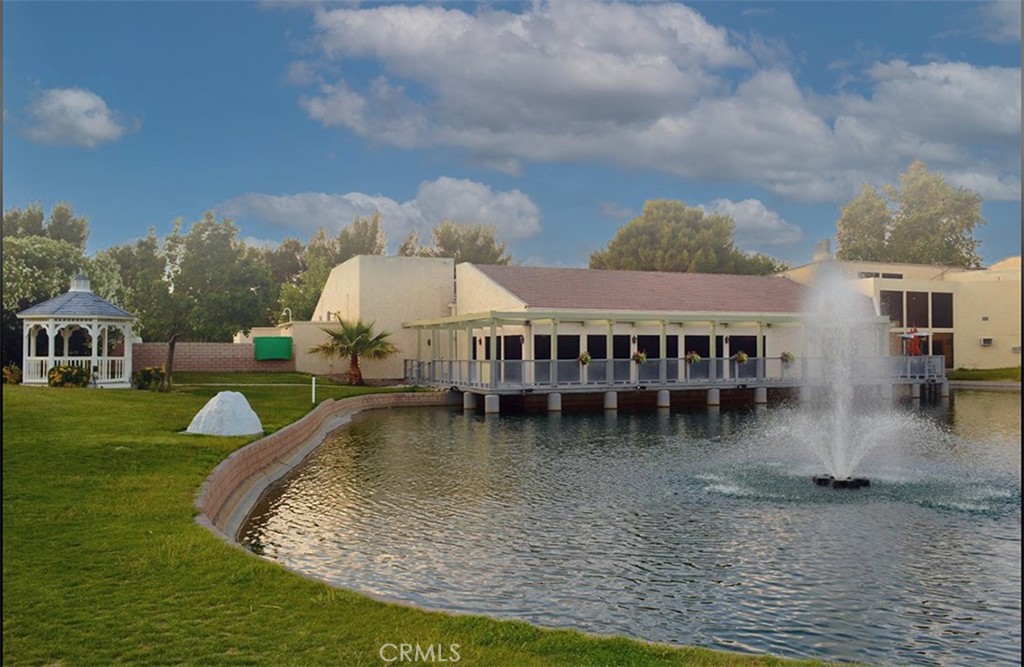 26701 Bluewater Road Helendale, CA 92342 - Photo 18 of 22 an aerial view of a house having yard