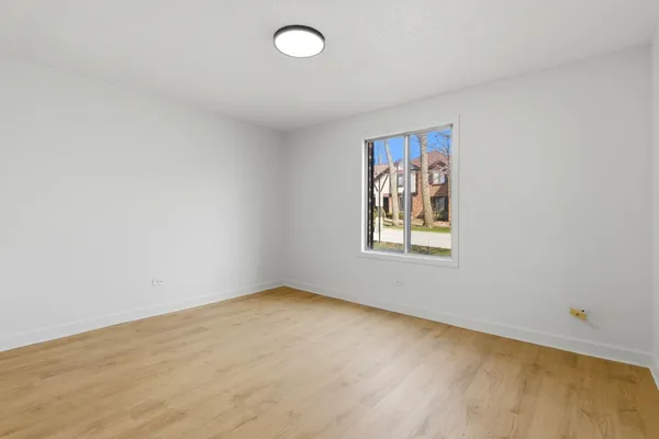 $310,000 | 8216 Mulberry Court, Unit 8A, Palos Hills, IL 60465