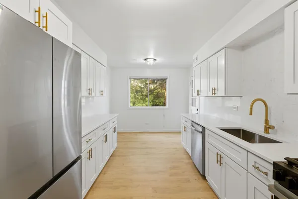 $310,000 | 8216 Mulberry Court, Unit 8A, Palos Hills, IL 60465