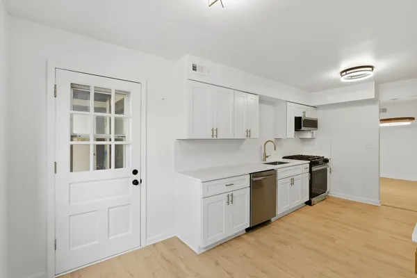 $310,000 | 8216 Mulberry Court, Unit 8A, Palos Hills, IL 60465
