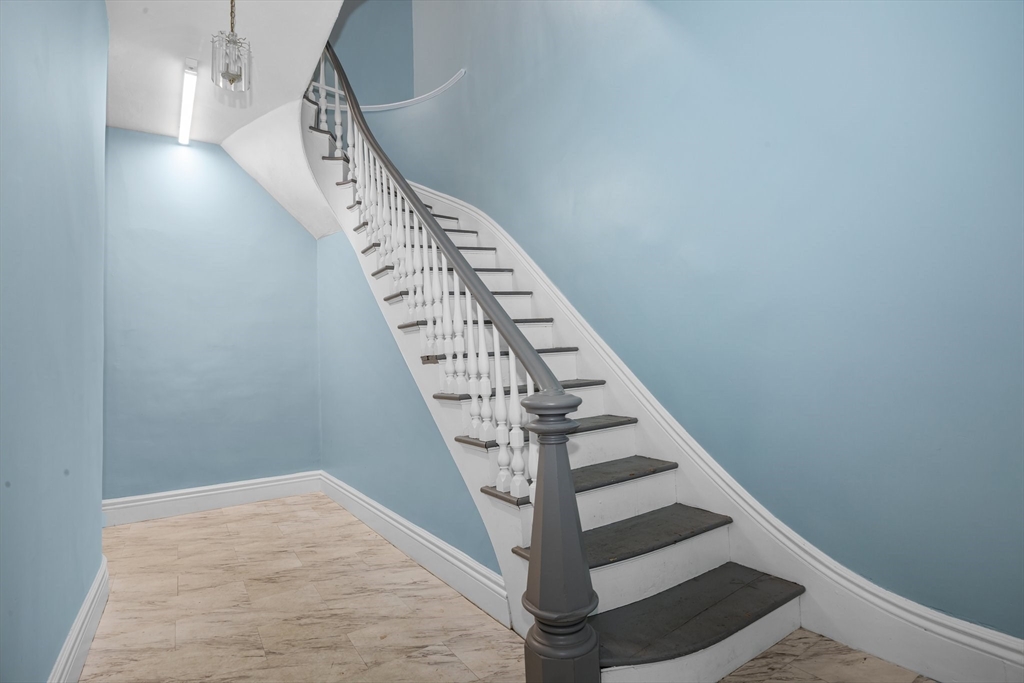 35 Oak Avenue, Unit 1 Worcester, MA 01605 - Photo 23 of 25