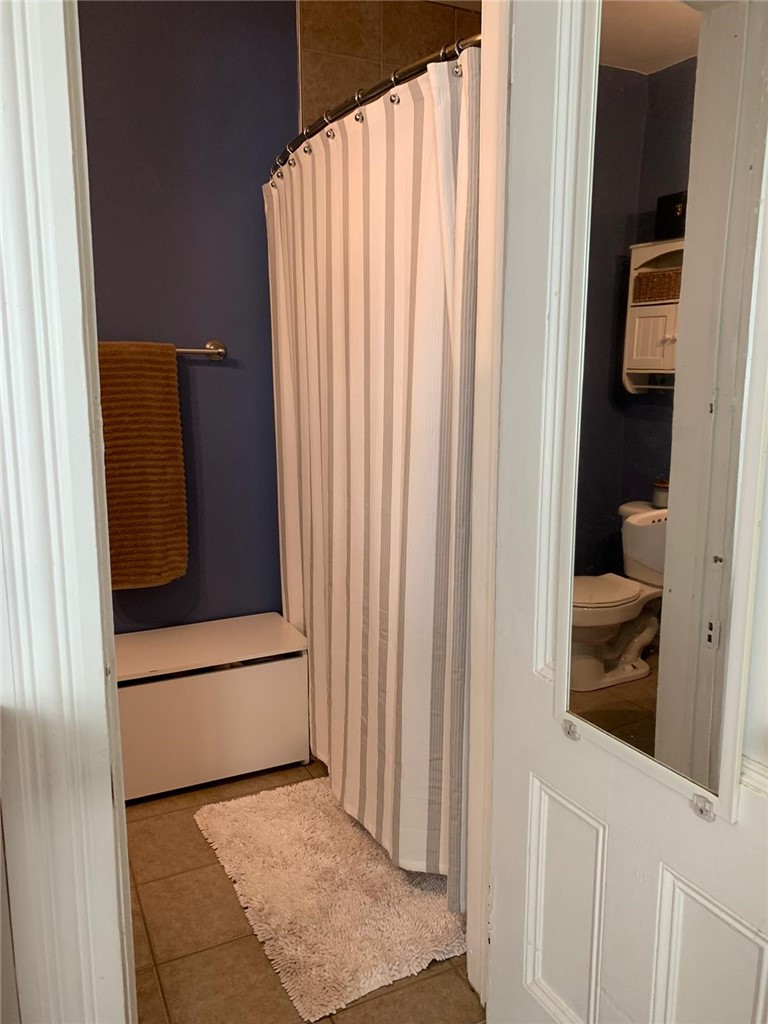 188-190 Charlotte Street, Unit 188 Rochester, NY 14607 - Photo 36 of 46 188 Up Bathroom