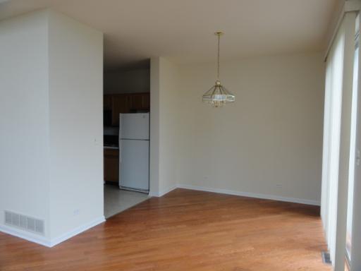 2 Grandview Court, Unit 2 Algonquin, IL 60102 - Photo 4 of 5 a view of empty room with an empty room
