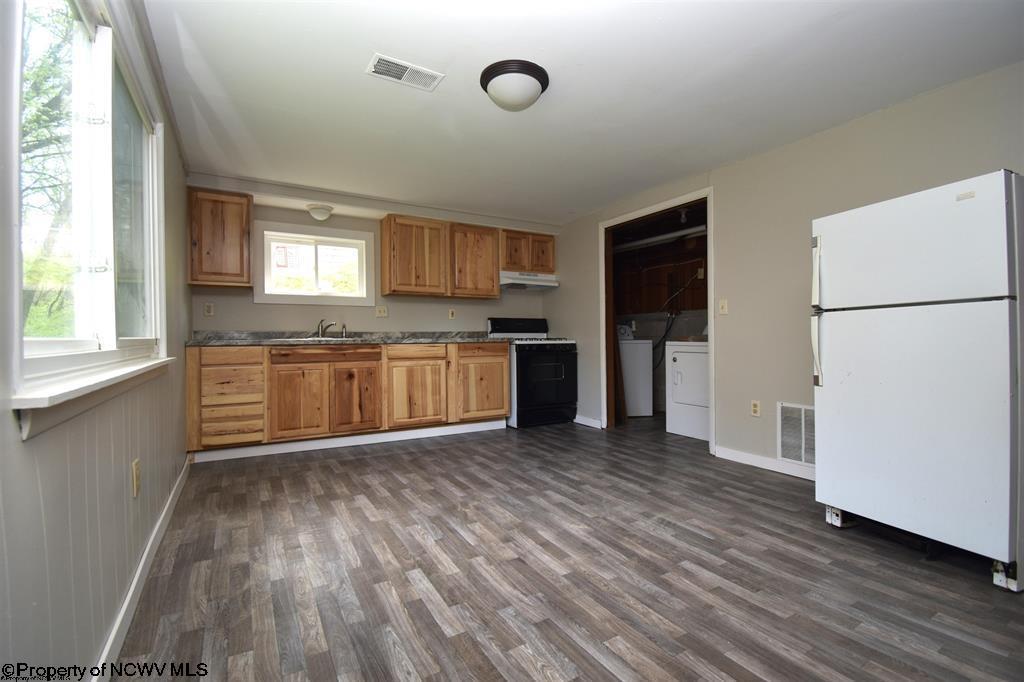 258 Randolph Road Morgantown, WV 26505 - Photo 3 of 21 Gallery Image 3