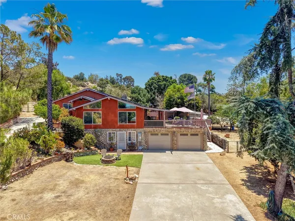 $998,999 | 1026 Arnold Way, Alpine, CA 91901