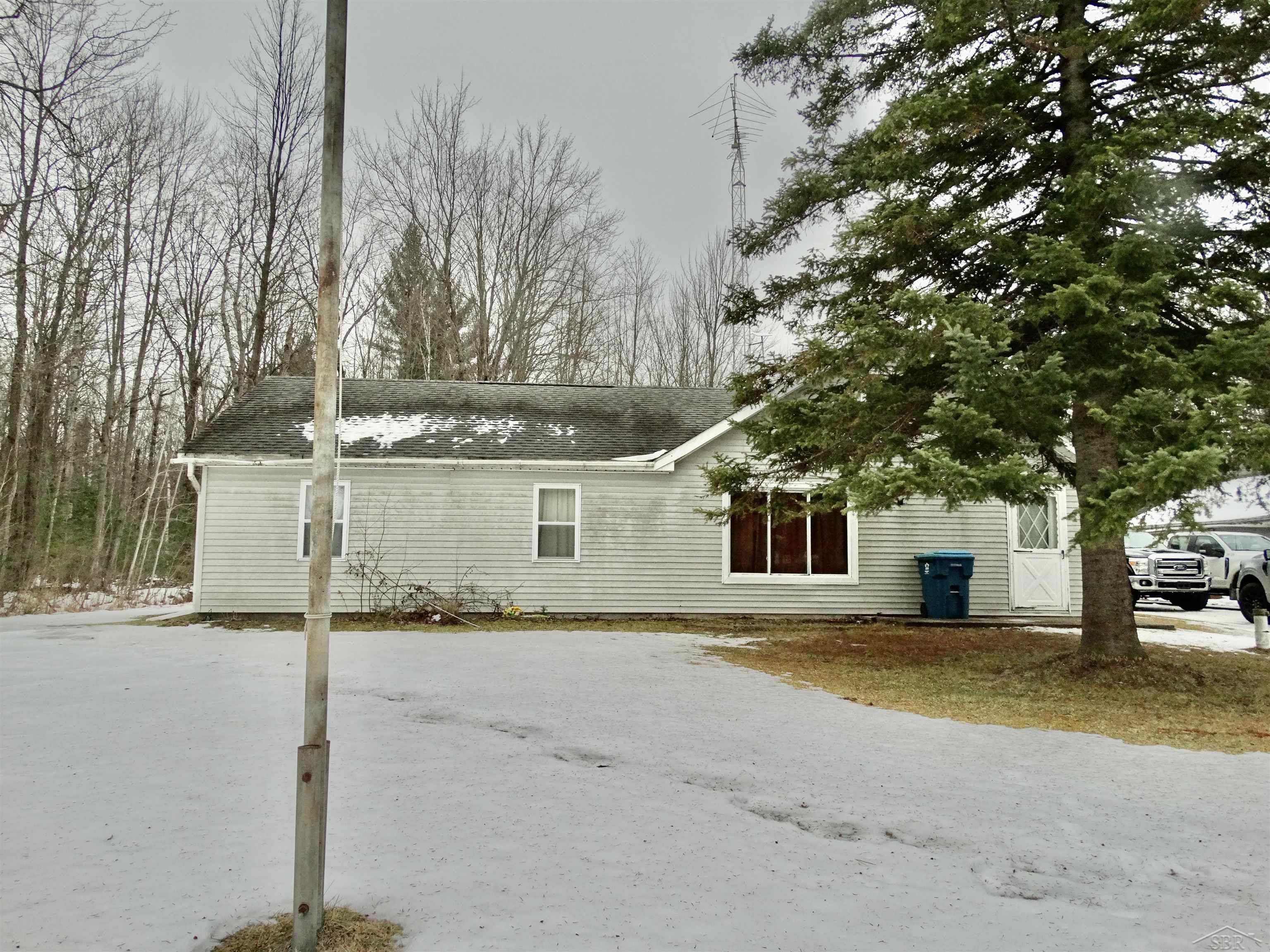837 West Jose Road Omer, MI 48749 - Photo 1 of 20