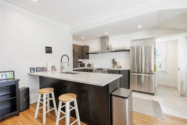 $3,000 | 256 Oxford Street, Unit 1, Rochester, NY 14607