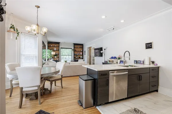 $3,000 | 256 Oxford Street, Unit 1, Rochester, NY 14607